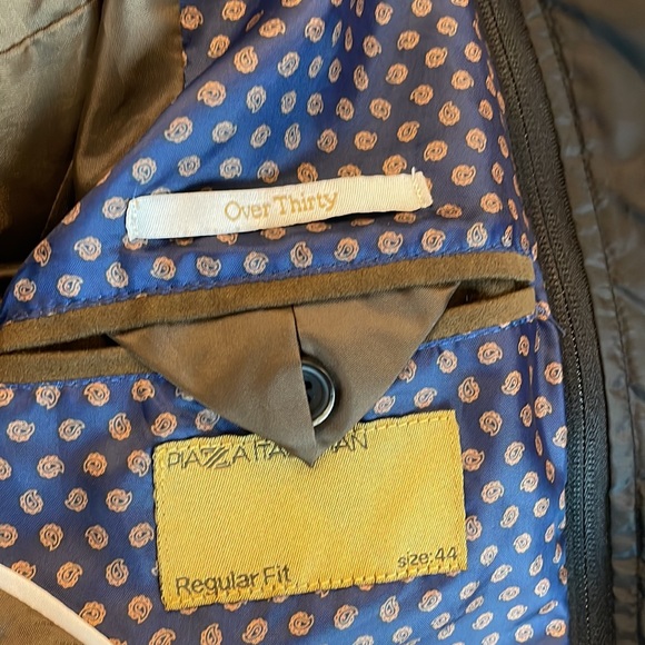 Green Blazer w/ jacket - Picture 2 of 3